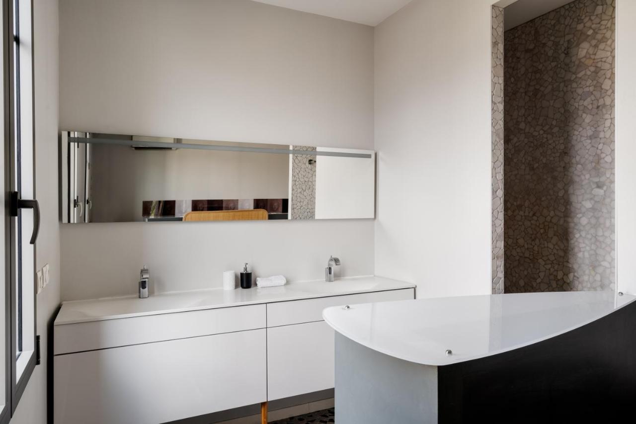 Edgar Suites - Bordeaux Meriadeck ภายนอก รูปภาพ